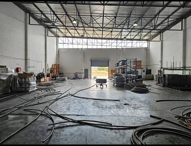 1,768M² FACTORY FOR SALE IN LANSERIA